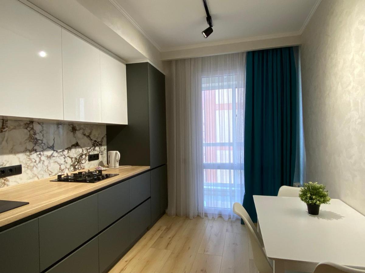 Apartament Lux Chişinău Eksteriør billede