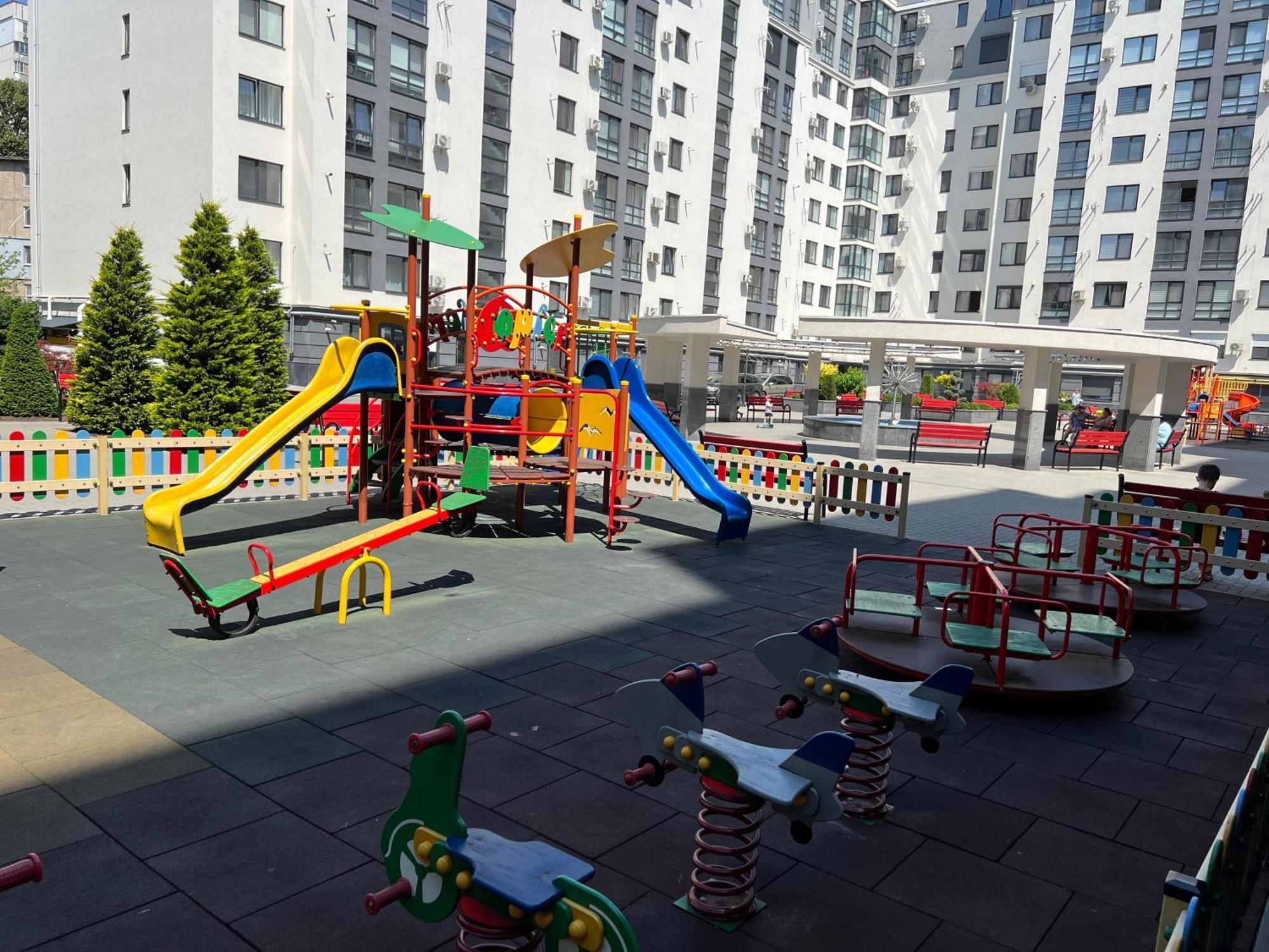 Apartament Lux Chişinău Eksteriør billede